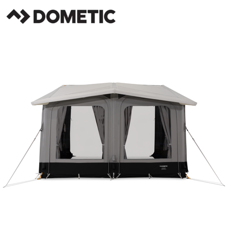 Dometic Club Air Tour 330 S camping chair with padded armrests and foldable design, perfect for outdoor relaxation.