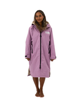 Lilic Beachbum changing robe for adults, featuring a cozy design ideal for beach outings and post-swim comfort.