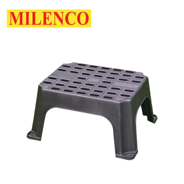 Milenco MGI Single Plastic Step on a solid surface, featuring a sturdy design and textured top for safety.